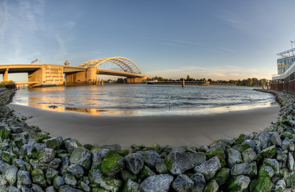 Brienenoordbrug gezien vanaf de Schaardijk