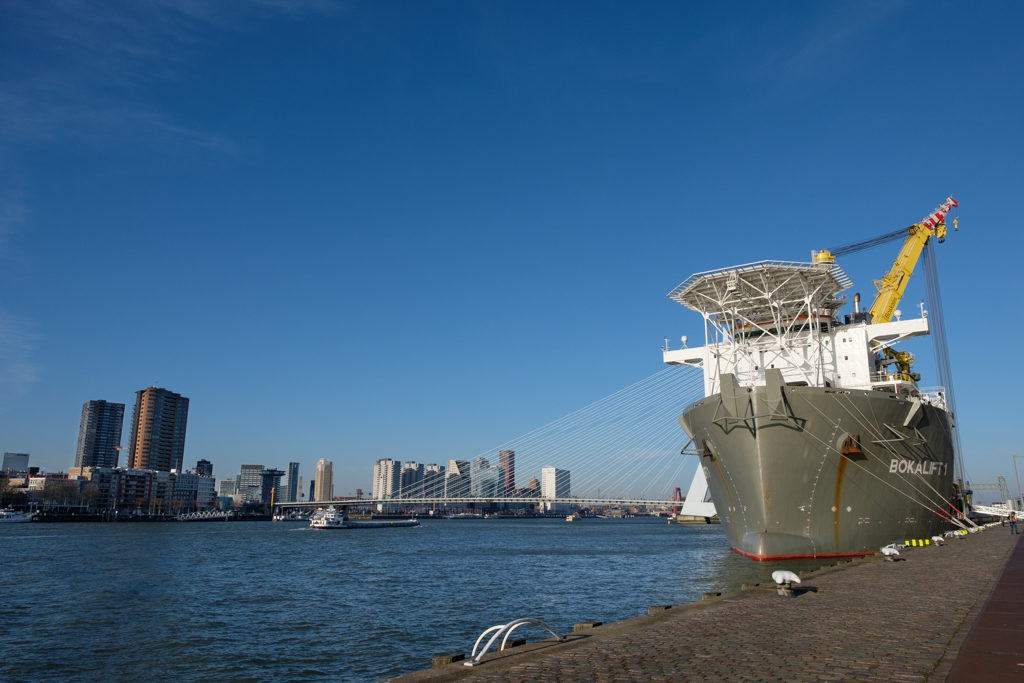 Bokalift I van Boskalis in Rotterdam